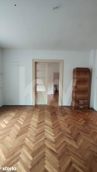 Casă cu 4 camere cu Teren 540 Mp în Lupeni