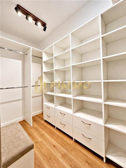 Apartament cu 2 camere semidecomandat, mobilat în Est