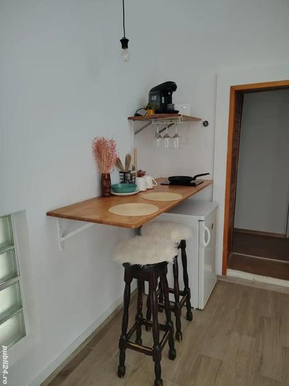 Apartament cu 2 camere nedecomandat în Schei