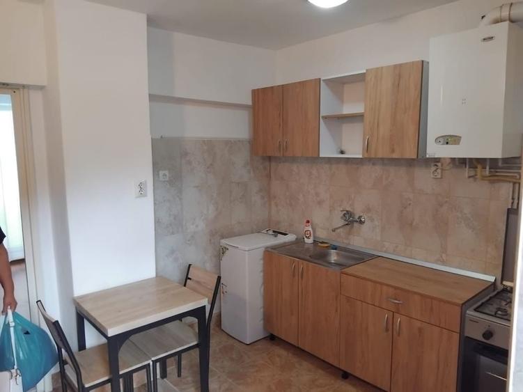 Garsonieră decomandată în Exterior Vest