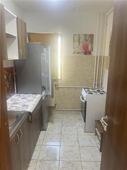 Garsonieră decomandată, mobilată în Colentina