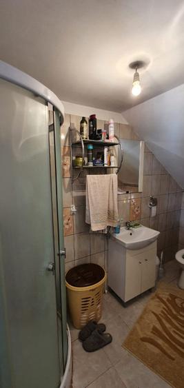 Casă cu 5 camere cu Teren 1080 Mp în Blejoi