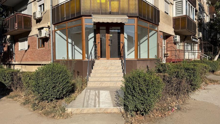 Spatiu comercial de inchiriat Rogerius - 1