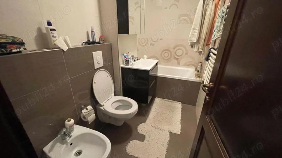 Apartament cu 4 camere decomandat în Bucovina