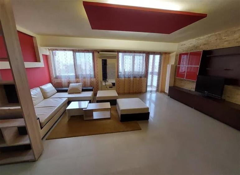 Apartament cu 2 camere semidecomandat în Berceni — fotografia 2
