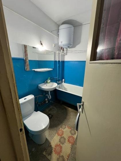 Apartament cu 2 camere semidecomandat, mobilat în Central