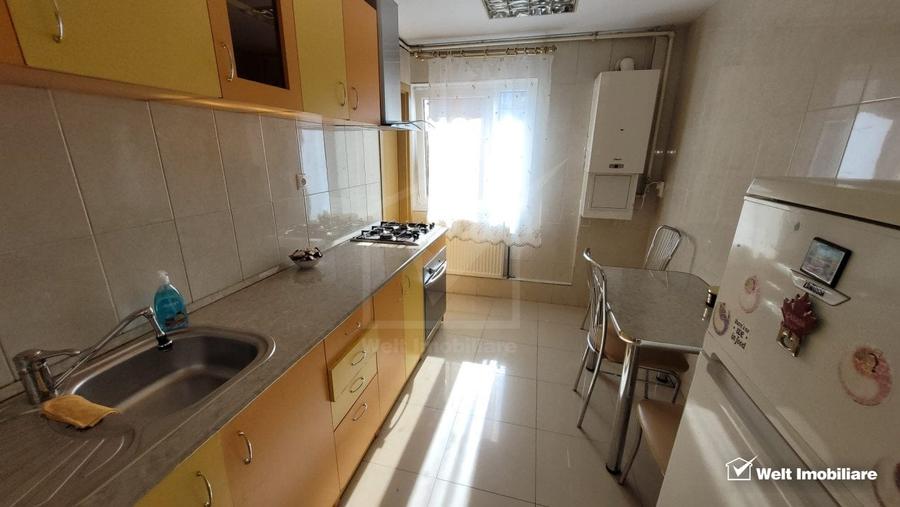 Apartament cu 3 camere decomandat, mobilat în Zorilor