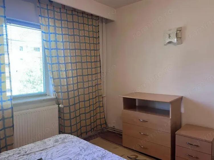 Apartament cu 2 camere decomandat în Liliacului