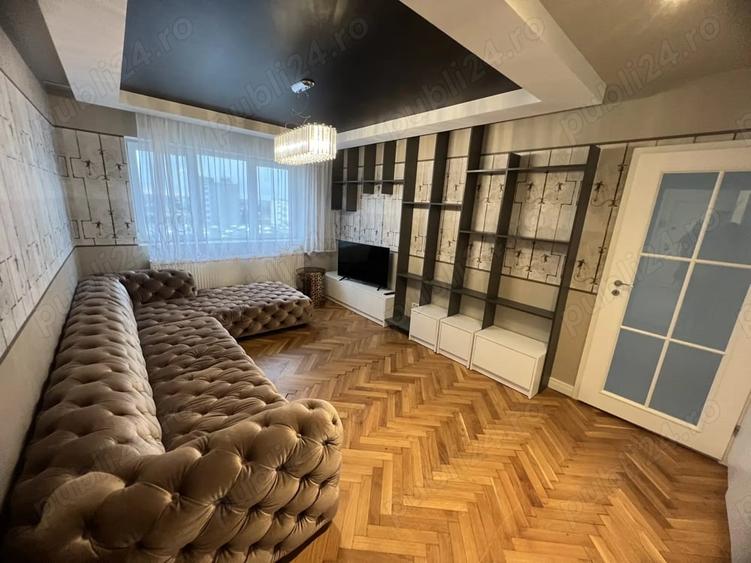 Apartament cu 3 camere semidecomandat în Semicentral