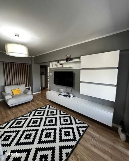 Apartament cu 3 camere decomandat în Letea