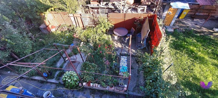 Casă cu 4 camere cu Canalizare în Sub Arini
