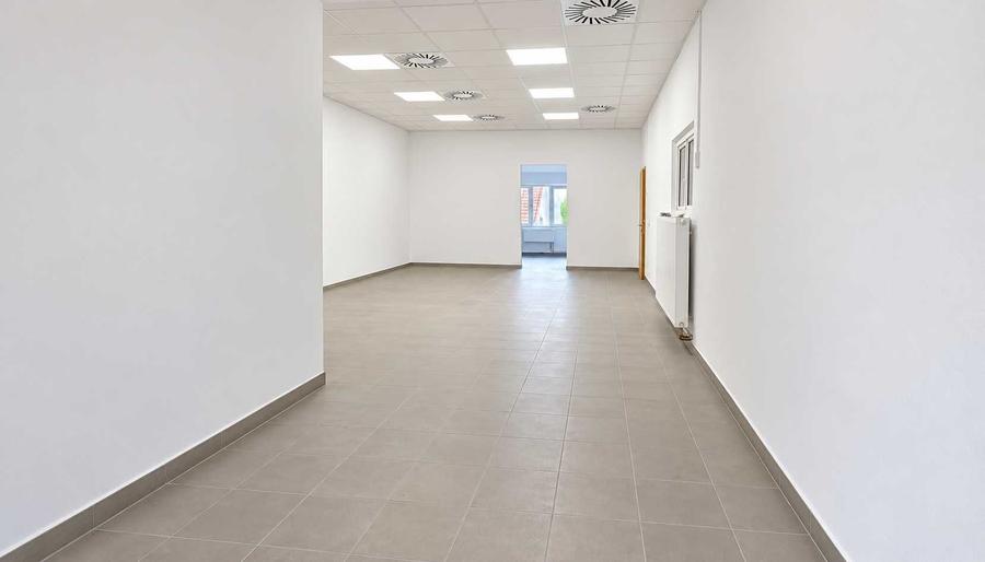 Spațiu comercial, de 67 mp, în Central