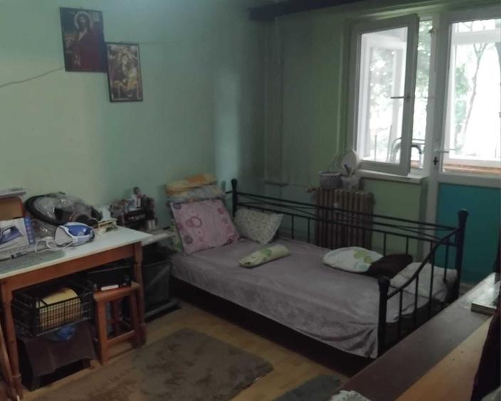 Apartament cu 2 camere semidecomandat în Berceni