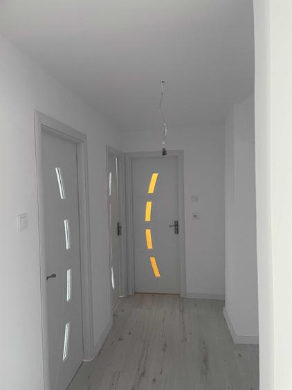 Apartament cu 3 camere decomandat în Cetate