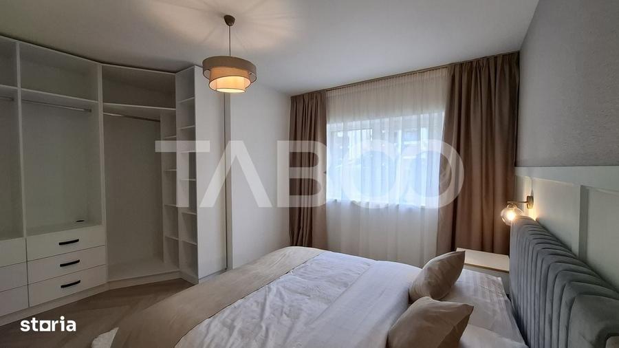 Apartament cu 4 camere decomandat în Cristian
