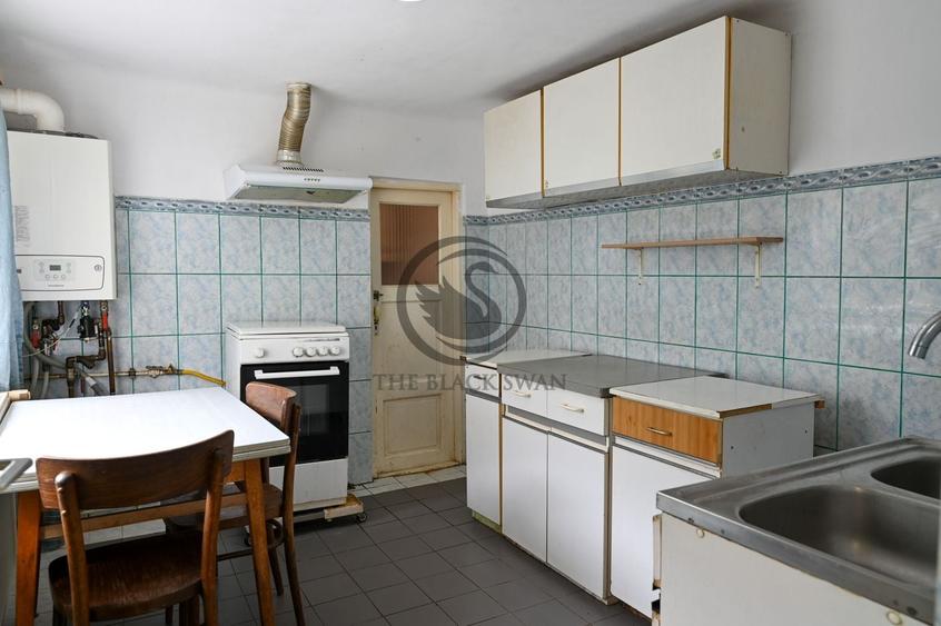 Casă individuală cu 3 camere cu Canalizare în Mihai Bravu