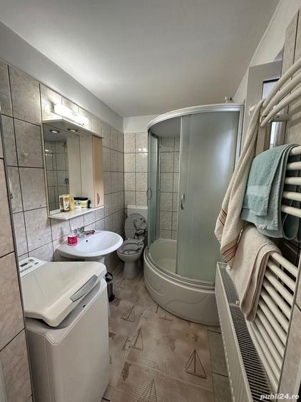 Casă cu 6 camere cu Teren 1498 Mp în Variaș