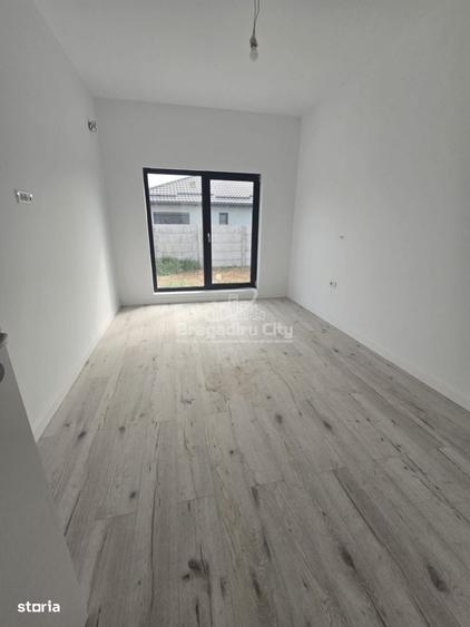 Casă cu 4 camere în Clinceni