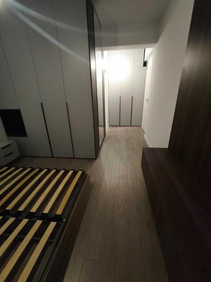 Apartament cu 3 camere decomandat în Metalurgiei