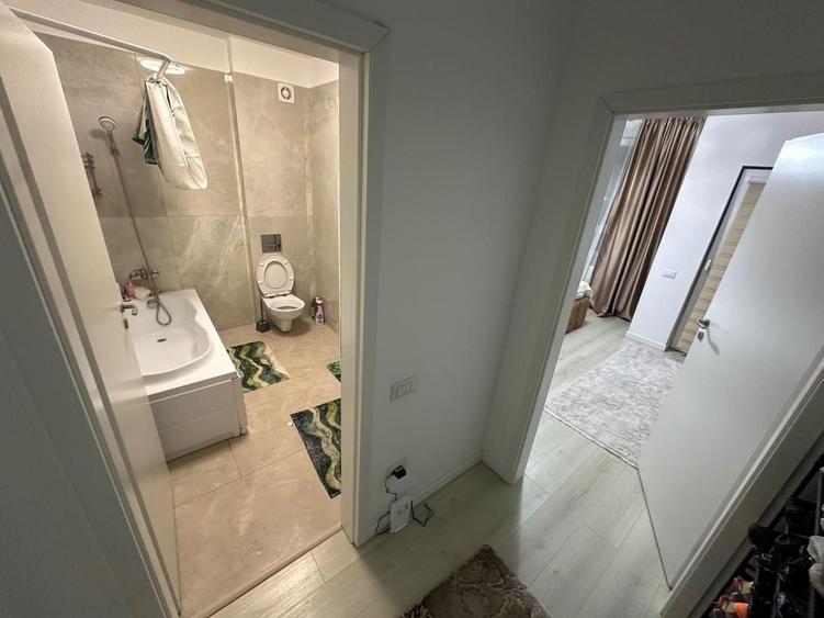 Casă cu 3 camere cu Canalizare în Dobroești