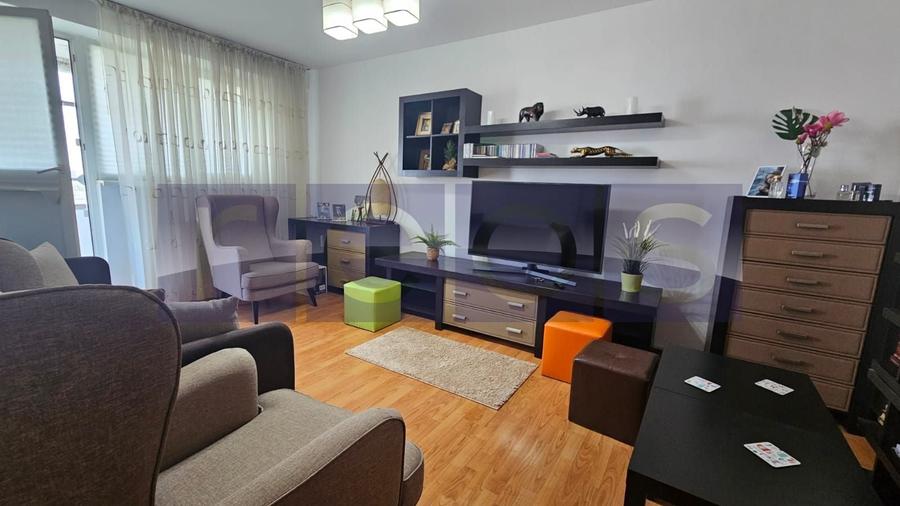 Apartament cu 3 camere decomandat, mobilat în Valea Oltului