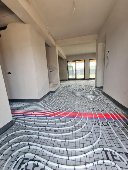 Duplex cu 3 camere cu Canalizare în Șura Mare