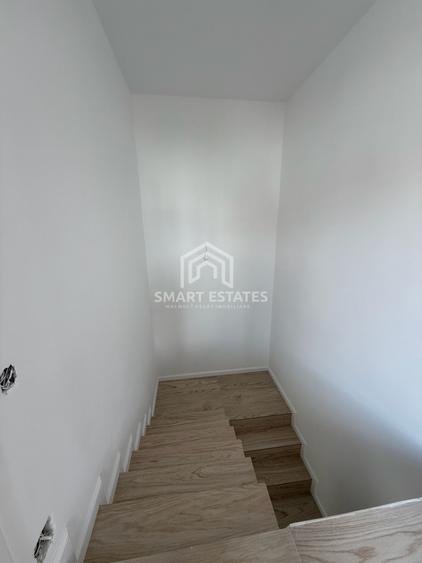 Duplex cu 4 camere cu Canalizare în Theodor Pallady