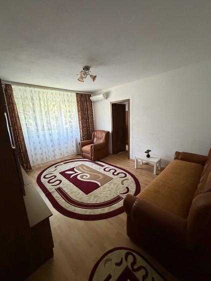 Apartament cu 2 camere nedecomandat în Mihai Bravu