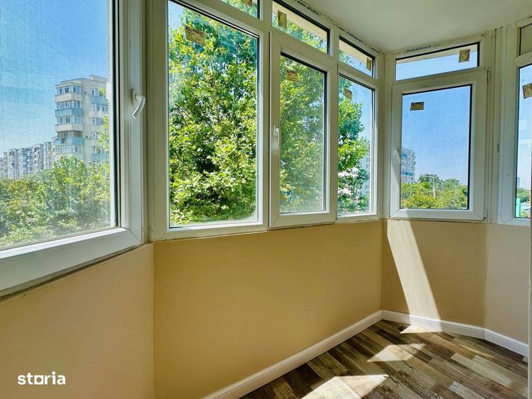 Apartament cu 3 camere în Apărătorii Patriei
