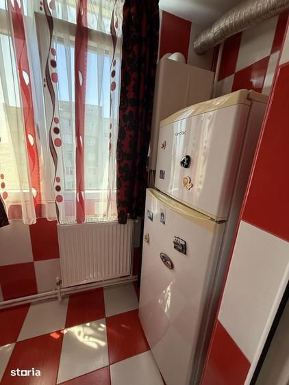 Apartament cu 2 camere decomandat în Micro 21