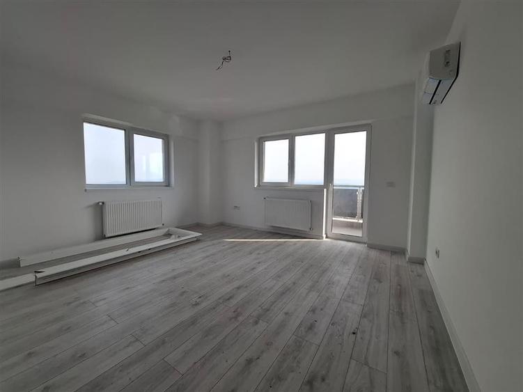 Apartament 1 camera de vanzare in Iasi, Galata, 46.72 mp, baie cu geam, etaj int - 9