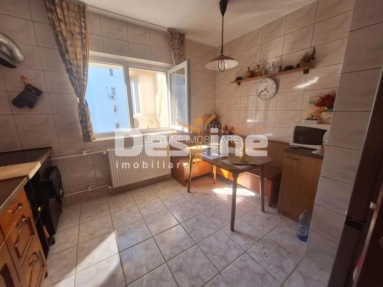 Apartament Decomandat 3 camere Nerva Traian Splaiul Unirii - 6