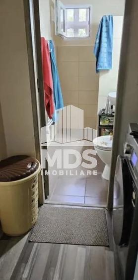 Apartament cu 3 camere semidecomandat, mobilat în Circumvalațiunii