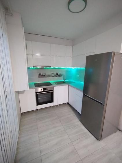 Apartament cu 2 camere semidecomandat în Florești