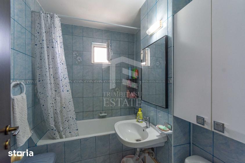 Apartament cu 4 camere decomandat în Pantelimon