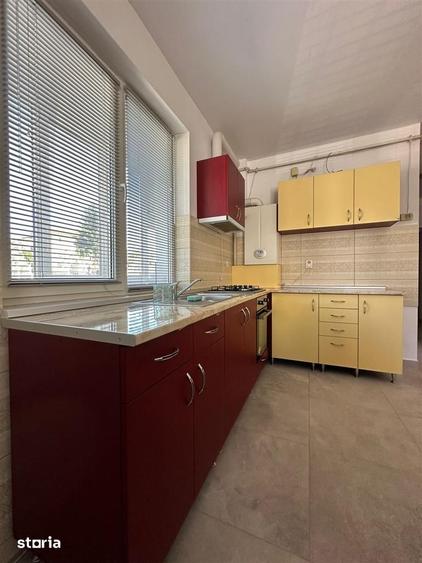 Apartament cu 3 camere, mobilat în Dâmbul Rotund