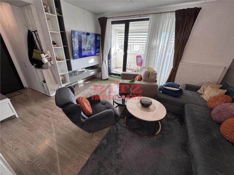 Apartament cu 2 camere decomandat în Central