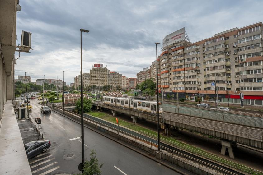 Apartament cu 2 camere semidecomandat, mobilat în Ștefan cel Mare