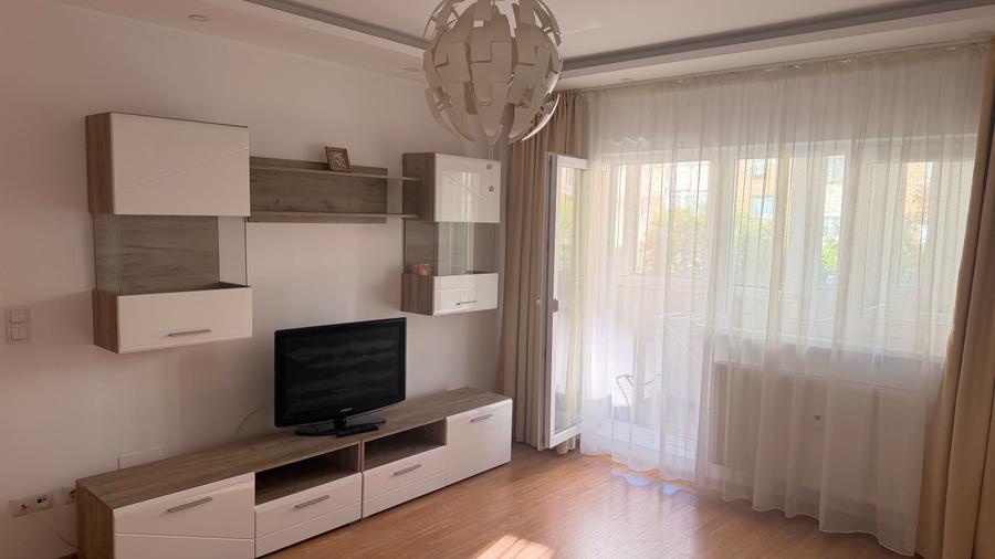 Apartament cu 2 camere decomandat în 13 Septembrie