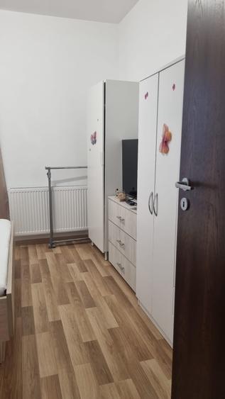 Apartament cu 2 camere decomandat în Berceni