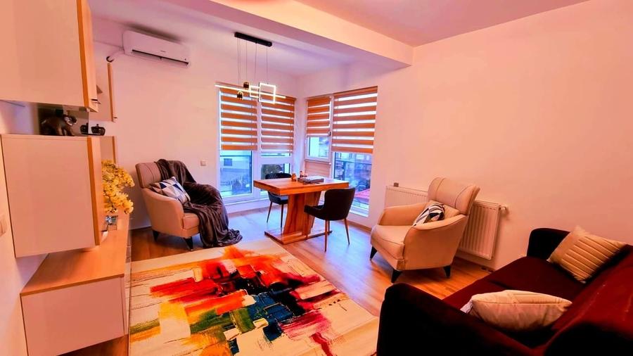 Apartament cu 2 camere decomandat în Politehnica