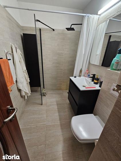 Apartament cu 3 camere decomandat în 13 Septembrie