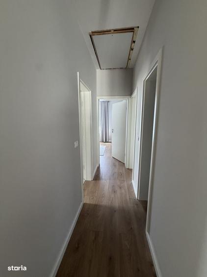 Casă cu 3 camere în Dumbrăvița