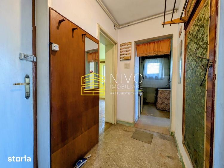 Apartament cu 3 camere semidecomandat în Corunca