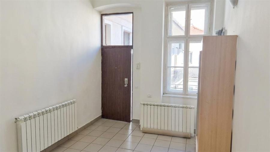 Apartament cu 2 camere semidecomandat în Ultracentral