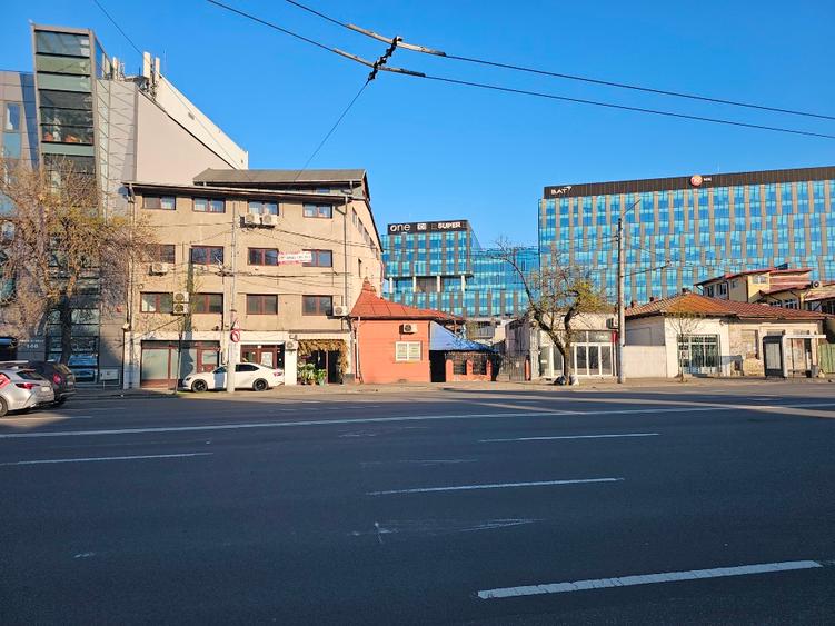Casă individuală cu 4 camere cu Teren 330 Mp în Drumul Sării