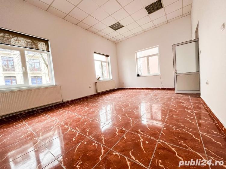 Casă cu 4 camere cu Teren 500 Mp în Central