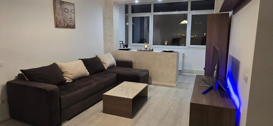Apartament cu 2 camere semidecomandat, mobilat în Tomis II