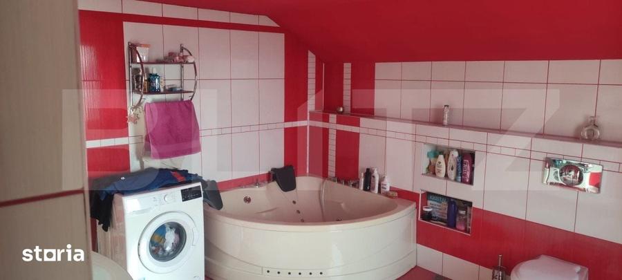 Casă cu 6 camere cu Teren 602 Mp în Nufărul