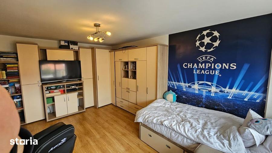 Apartament cu 3 camere decomandat în Centrul Civic